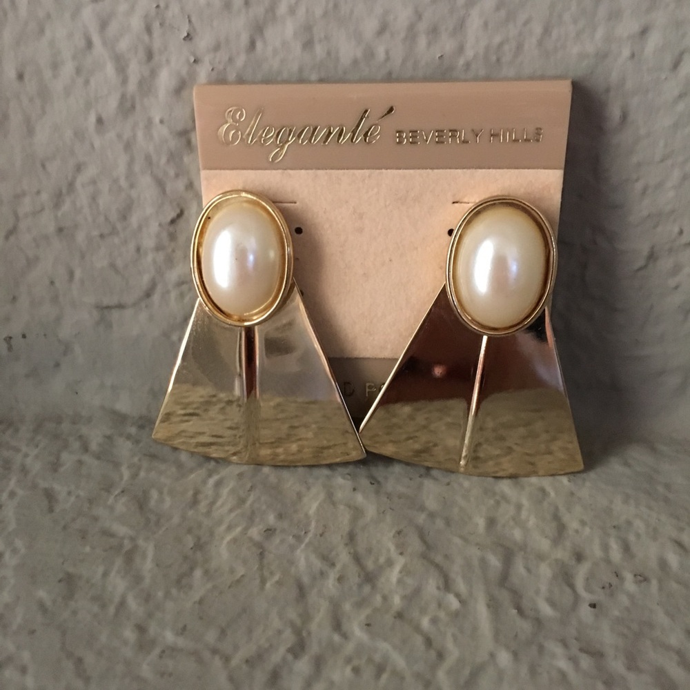 Gold-tone earrings, 14 k posts